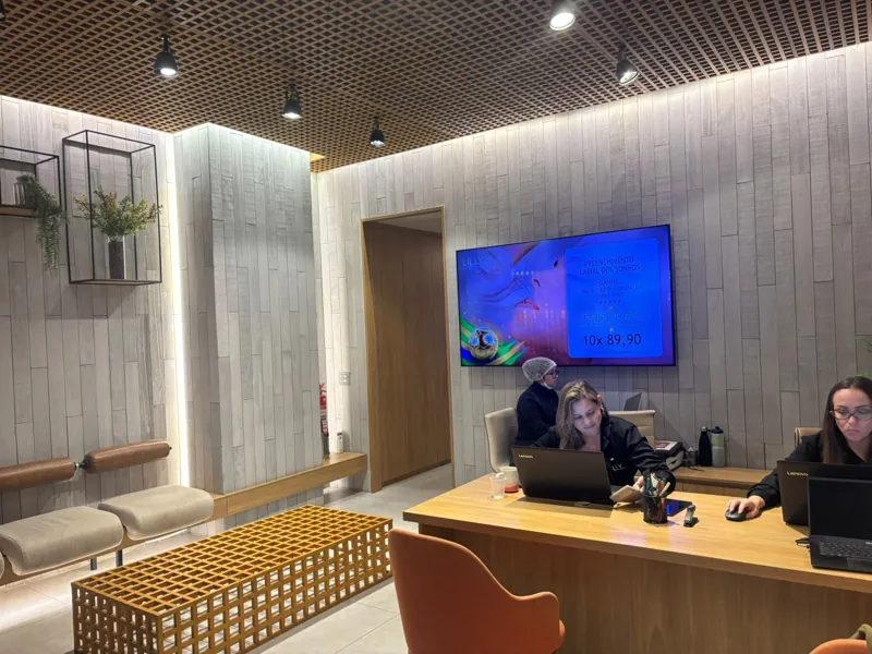 Recepção da Lilly Estética no Shopping da Gávea